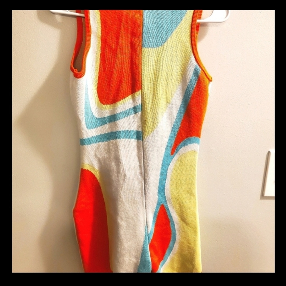 SOLD✨️Retro Style Bodycon Romper Shorts - Picture 6 of 7